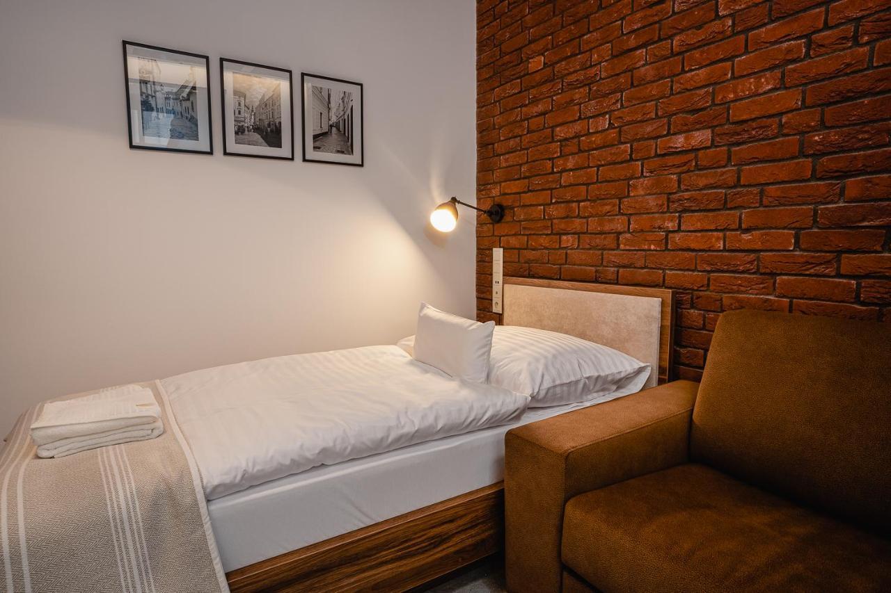 Garni Hotel Dock Bratislava Exterior photo