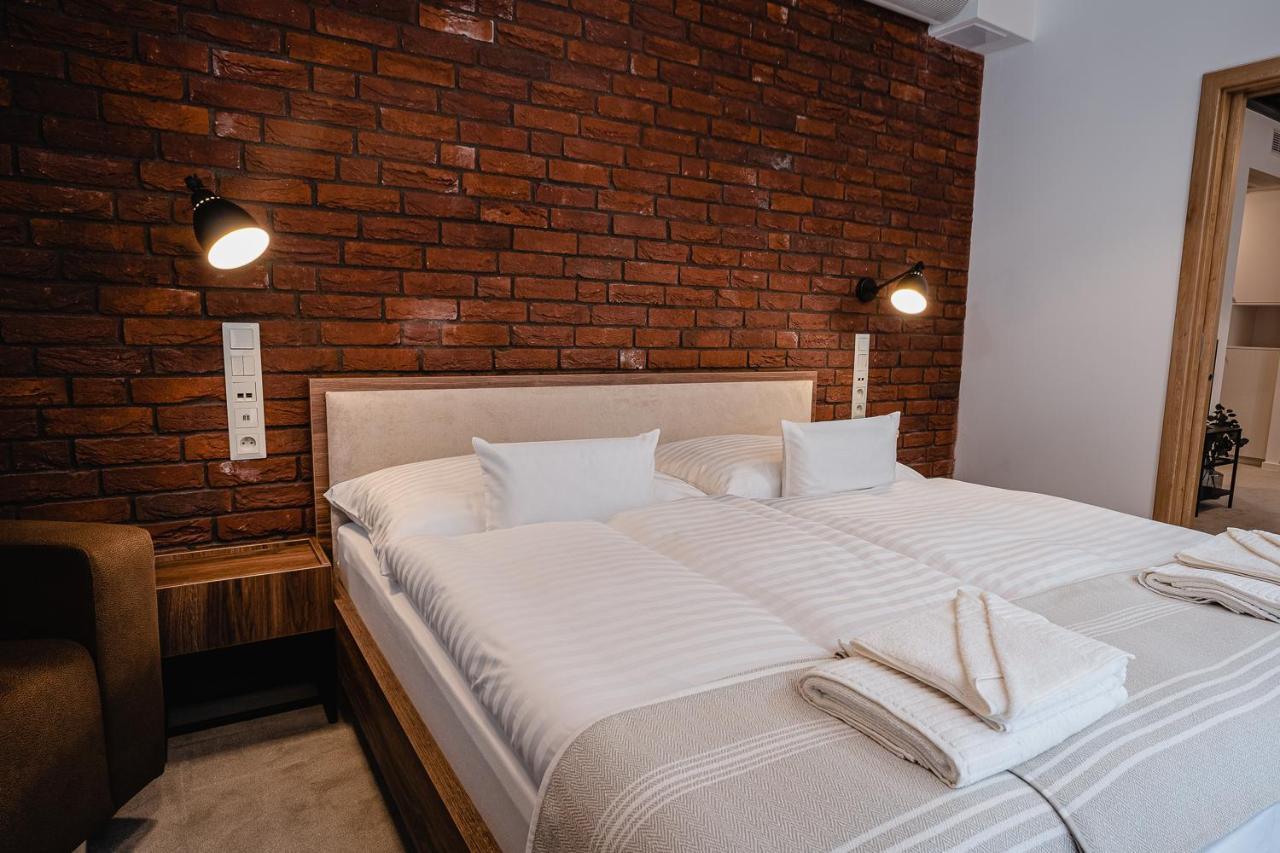 Garni Hotel Dock Bratislava Exterior photo