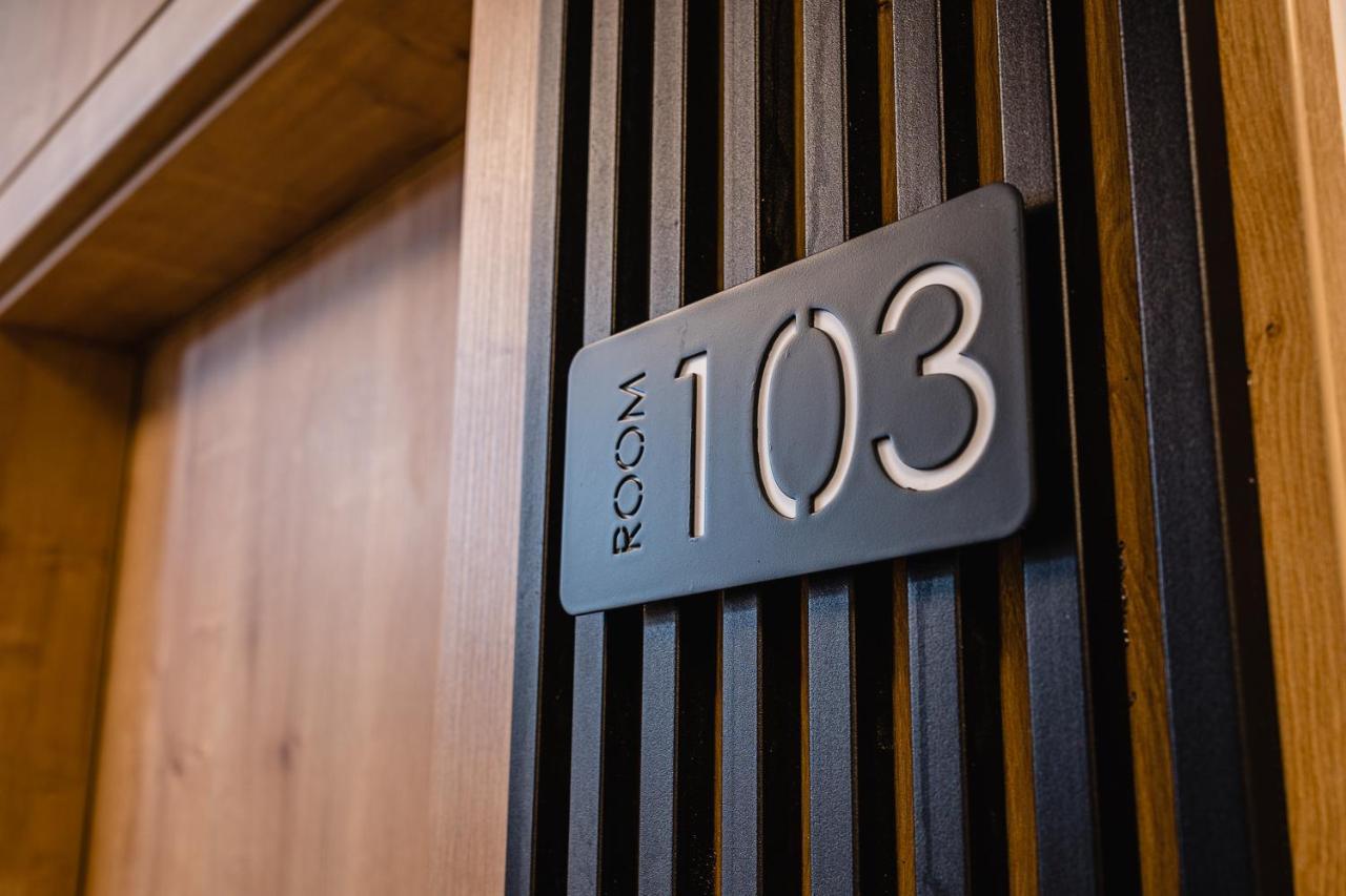 Garni Hotel Dock Bratislava Exterior photo